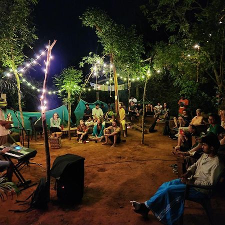 Nebula Nest Cafe & Hostel أورفيلا المظهر الخارجي الصورة
